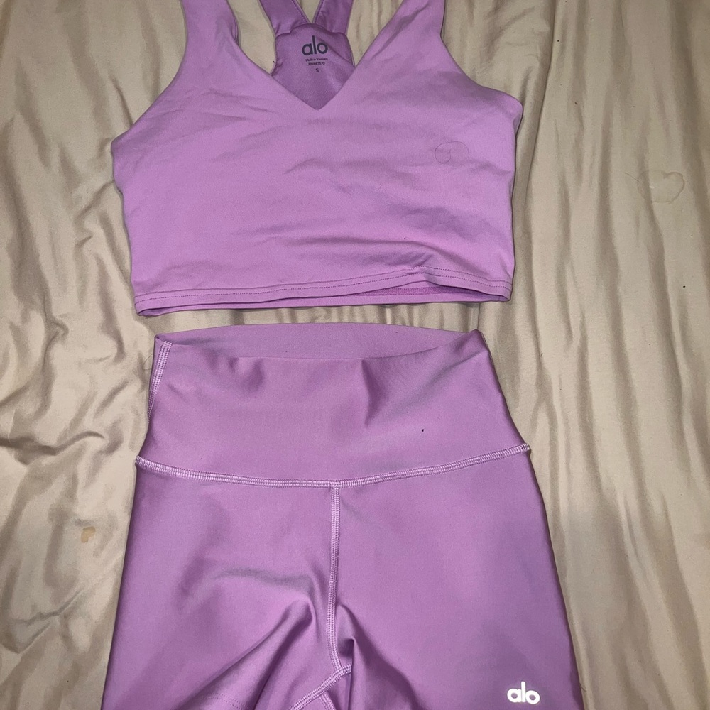 Alo Airbrush Bra Tank and Airlift Shorts